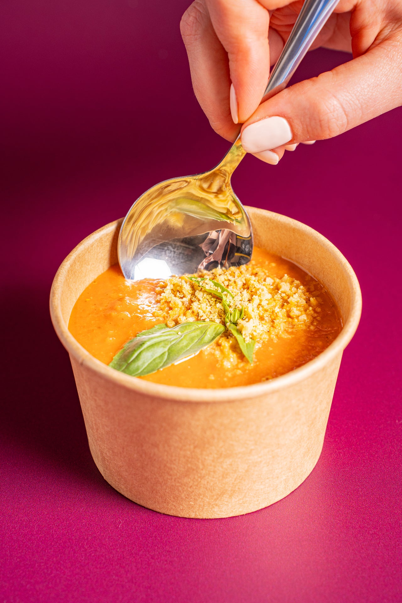 Tomato Basil Soup; Soup; Tomato, Onion, Cashew, Basil, Lemon, Frontier Veg Broth, Garlic, Italian Seasoning, Salt, Coconut Sugar; Contains Tree Nuts; Classic tomato meets fresh basil in a velvety blend that’s as heartwarming as it is crave-worthy.